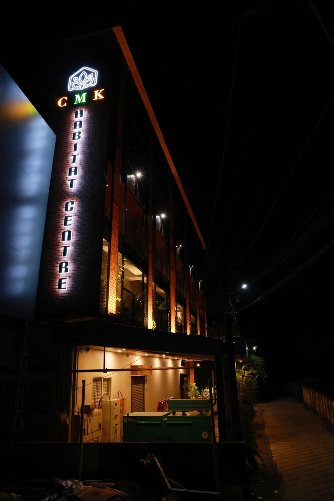 Hotel Cmk Habitat Centre Kochi Exterior foto